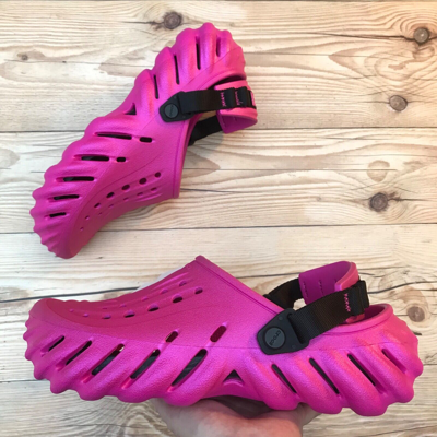 Pre-owned Crocs Echo Shimmer Clog Magenta Shimmer Pink & Black Select-a-size In Purple