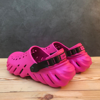 Pre-owned Crocs Echo Shimmer Clog Magenta Shimmer Pink & Black Select-a-size In Purple