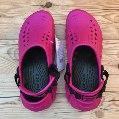 Pre-owned Crocs Echo Shimmer Clog Magenta Shimmer Pink & Black Select-a-size In Purple