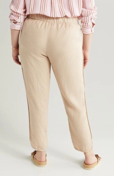 Shop Caslon Tulip Hem Linen Pants In Tan Oxford