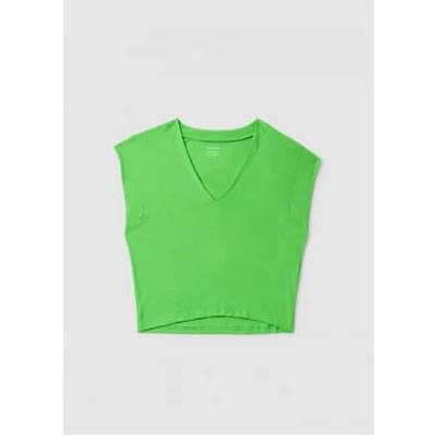 Shop Frame Womens Le High Rise V Neck T-shirt In Bright Peridot