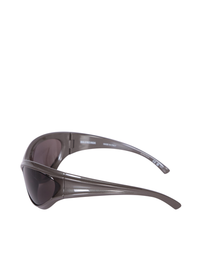 Shop Balenciaga Dynamo Round Grey Sunglasses