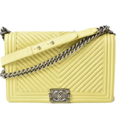 Pre-owned Chanel Boy Leather Shoulder Bag () In Yellow