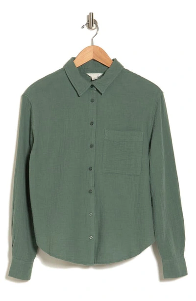 Shop Caslon ® Relaxed Cotton Gauze Button-up Shirt In Green Duck