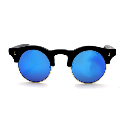 Shop Illesteva Corsica Sunglasses In Black