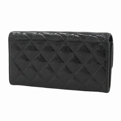 Pre-owned Chanel Matelassé Black Patent Leather Wallet  ()