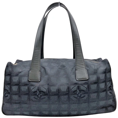 Pre-owned Chanel Travel Line Navy Synthetic Shoulder Bag ()