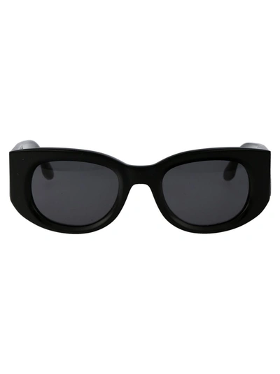 Shop Victoria Beckham Sunglasses In 001 Black