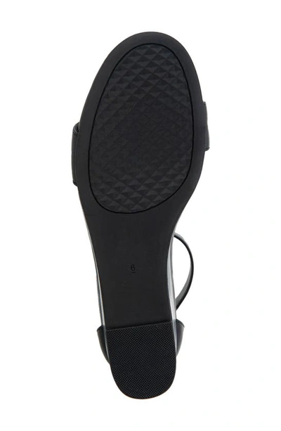 Aerosoles Willis Wedge Heel Sandal In Black Combo