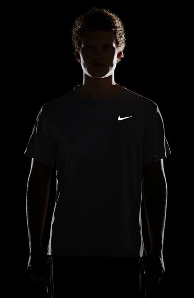 Nike Men's Miler Dri-fit Uv Short-sleeve Running Top In Grey Fog/ Particle Grey
