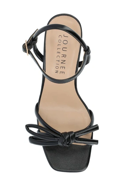 Journee Collection Meryl Block Heel Sandal In Black