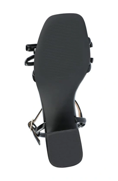 Journee Collection Meryl Block Heel Sandal In Black
