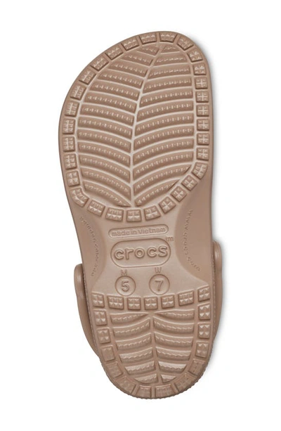 Crocs Classic Clog In Latte