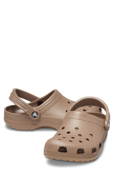Crocs Classic Clog In Latte