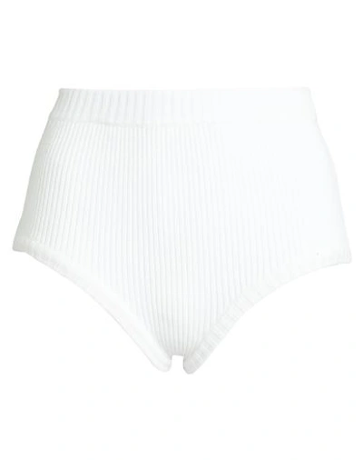 Gaiavittoria Woman Shorts & Bermuda Shorts White Size M Viscose, Polyester In White