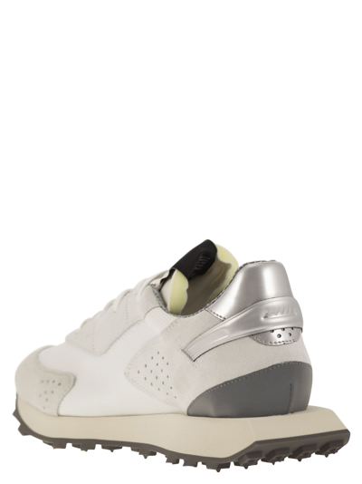 Run Of Men's Piuma - Sneakers In White/silver