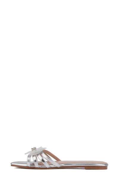 Fashion To Figure Shayla Slide Sandal In Silver