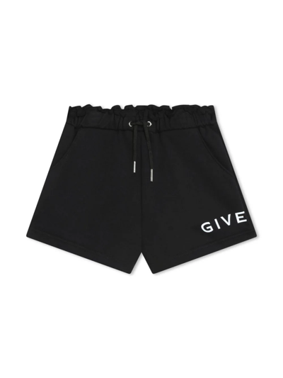 Shop Givenchy Shorts Con Logo In Black