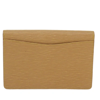 Pre-owned Louis Vuitton Montaigne Yellow Leather Clutch Bag ()