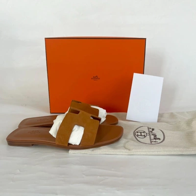 Pre-owned Hermes Hermès Oran Suede Sandals, 39