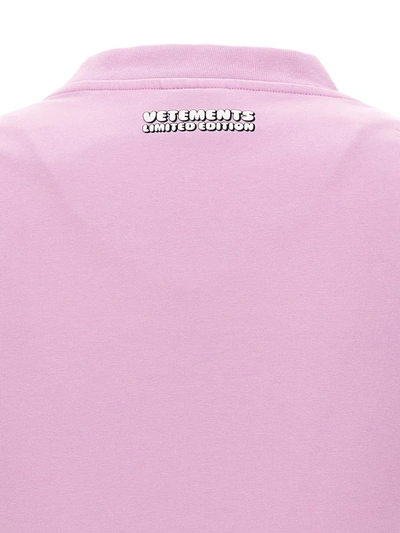 Shop Vetements 'logo' T-shirt In Pink