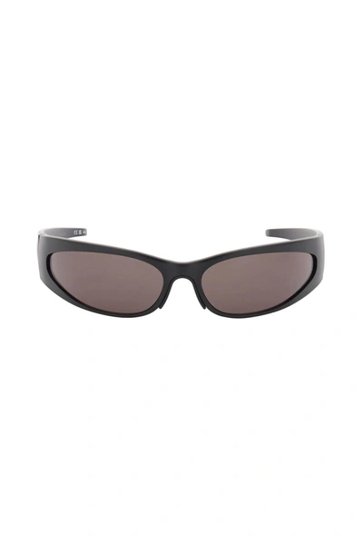 Shop Balenciaga Reverse Xpander 2.0 Rectangle Sunglasses In Black