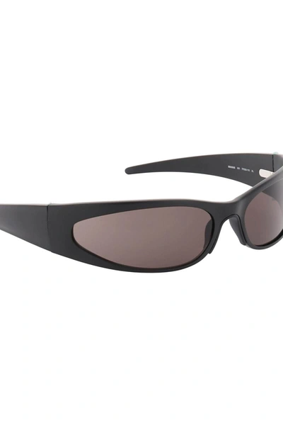 Shop Balenciaga Reverse Xpander 2.0 Rectangle Sunglasses In Black