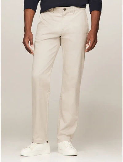 Shop Tommy Hilfiger Men's Straight Fit Thflex Tommy Chino In White