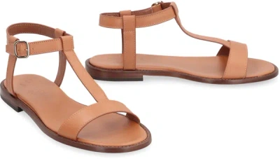 Shop Doucal's Leather Flat Sandals In Brown