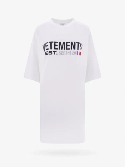 Shop Vetements Woman T-shirt Woman White T-shirts