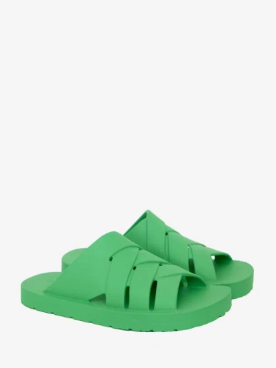 Bottega Veneta Parakeet Crossover Strap Slides In Green