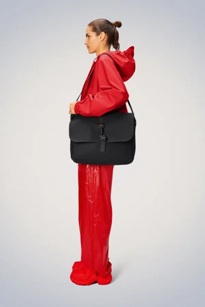 Rains Messenger Bag In Black