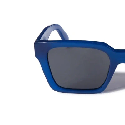 Shop Off-white Sunglasses In Blue