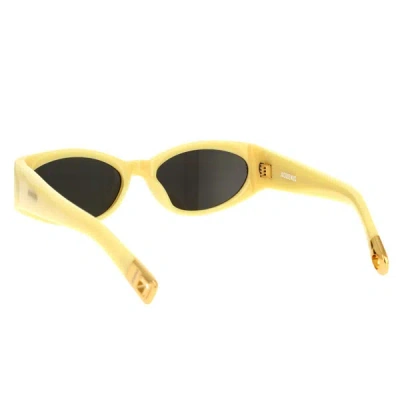 Jacquemus Elongated Cat-eye Sunglasses With Smooth Acetate Frame In Yellow