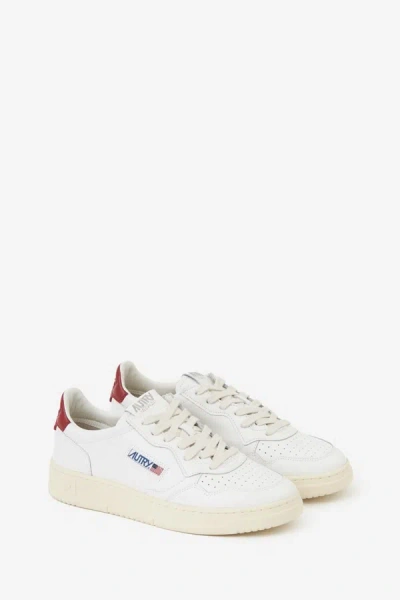 Autry Medalist Sneakers In White