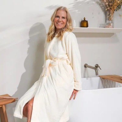 Volo Beauty Robe In Medium