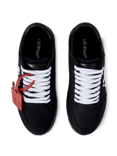 Shop Off-white Arrow Motif Sneakers In Black