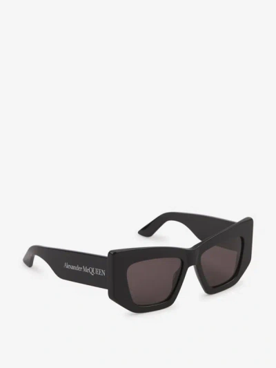 Shop Alexander Mcqueen Rectangular Sunglasses In Negre