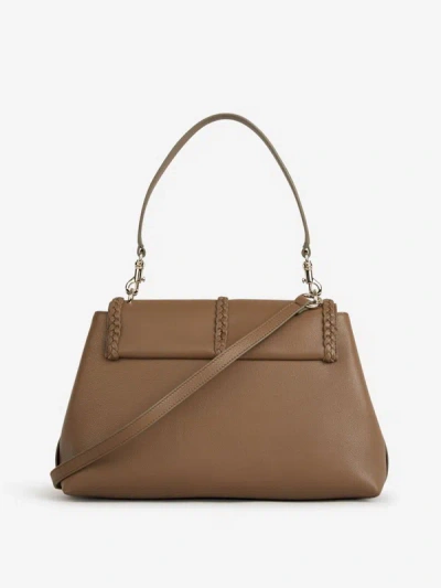 Shop Chloé Penelope M Shoulder Bag In Marró