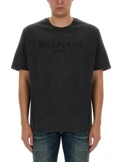 Shop Balmain Vintage Logo T-shirt In Grey
