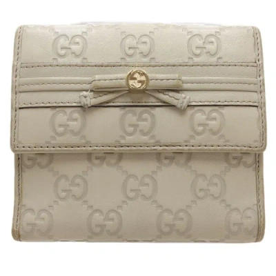 Shop Gucci White Leather Wallet  ()