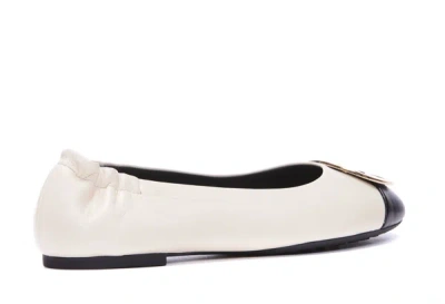 Shop Tory Burch Flat Shoes In Bianco