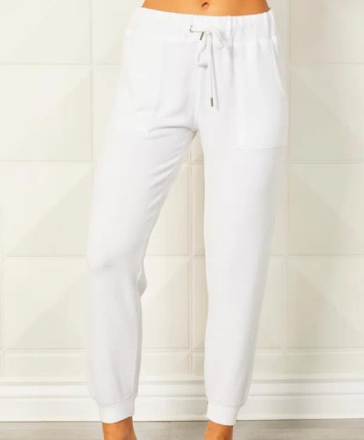 FRENCH KYSS VISCOSE JOGGERS IN WHITE 