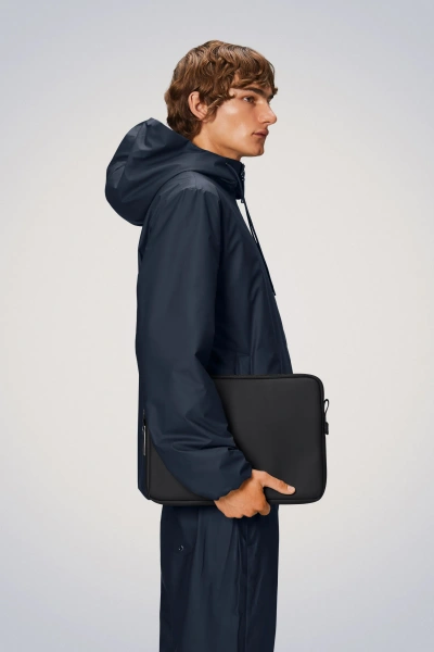 Rains Trail Laptop Case 14860 Black In Black