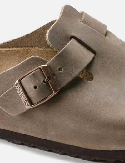 Shop Birkenstock Womens  Boston Oiled Leather (narrow) In Brown