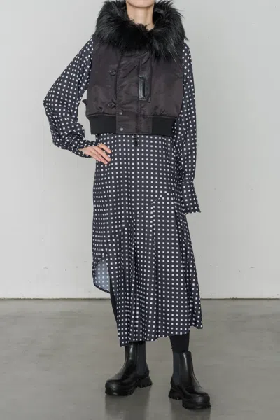 Shop Hyke Women Type N-2 Cropped Vest In 34 Khaki