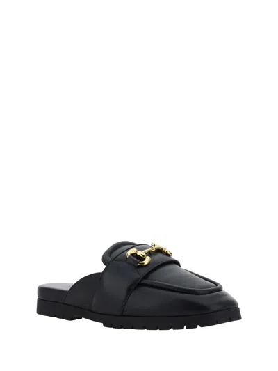 Shop Gucci Sandals In Nero