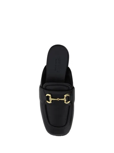 Shop Gucci Sandals In Nero