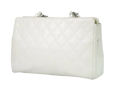 Pre-owned Chanel White Leather Shoulder Bag ()