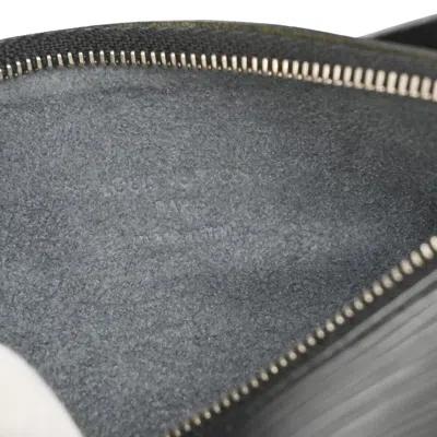 Pre-owned Louis Vuitton Soufflot Black Leather Clutch Bag ()